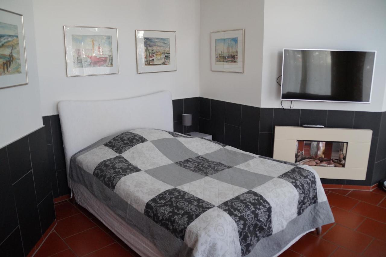Studio-Apartment - Einraumwohnung Cuxhaven Куксгафен Екстер'єр фото